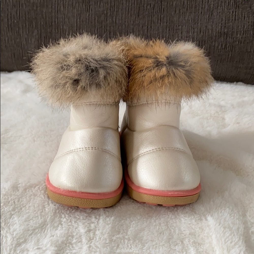 Girls ankle boot Toddler size 23 uk size, 7 us